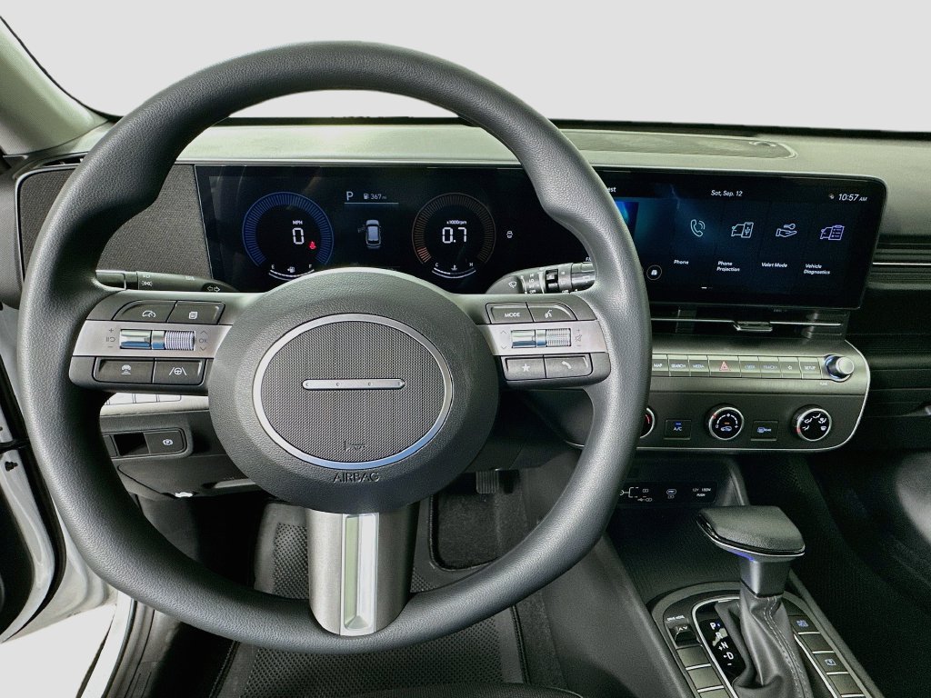 New 2027 Hyundai Kona SE FWD image 10
