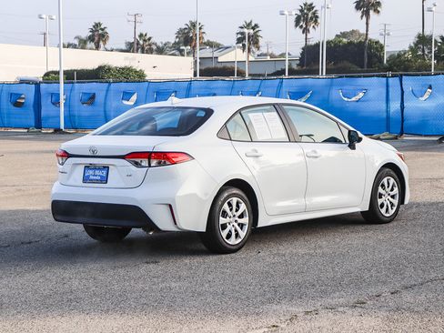 Used 2024 Toyota Corolla LE image 9