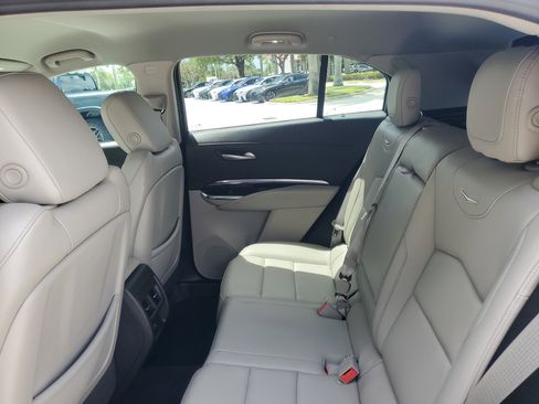 Used 2023 Cadillac XT4 Luxury FWD image 15