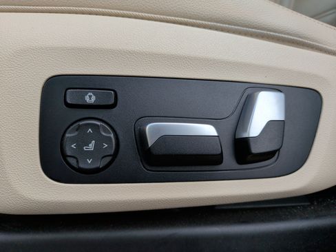 Used 2019 BMW X4 xDrive30i w/ Executive Package image 26