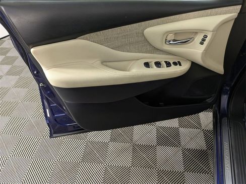 Used 2020 Nissan Murano SL w/ Cargo Package image 11
