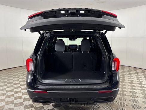 New 2026 Ford Explorer ST-Line w/ ST-Line Street Pack RWD image 27