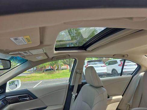 Used 2017 Honda Accord EX-L image 23