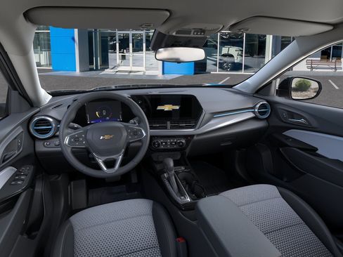 New 2026 Chevrolet Trax LT w/ LT Convenience Package FWD image 39