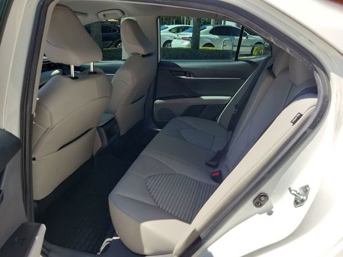 Used 2023 Toyota Camry SE image 10