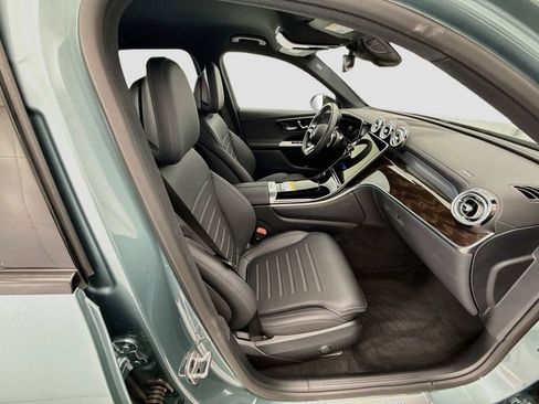 Certified 2026 Mercedes-Benz GLC 300 image 19
