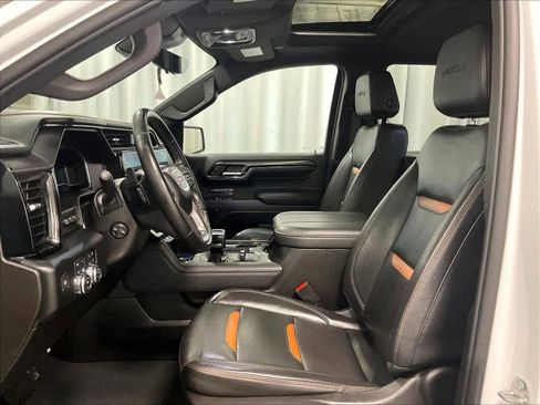 Used 2024 GMC Sierra 1500 AT4 w/ Technology Package image 14