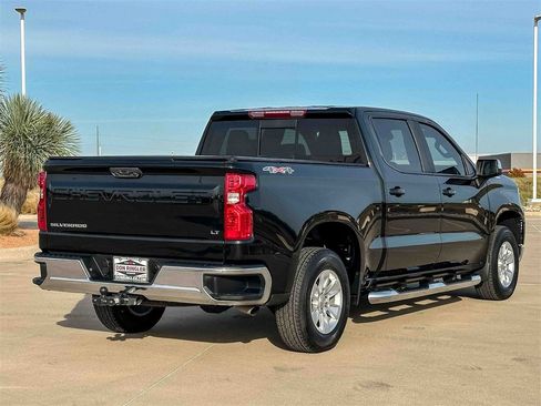 Certified 2024 Chevrolet Silverado 1500 LT image 3