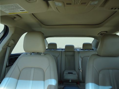 Used 2020 Lincoln MKZ Reserve w/ Monochromatic Package AWD/4WD image 33