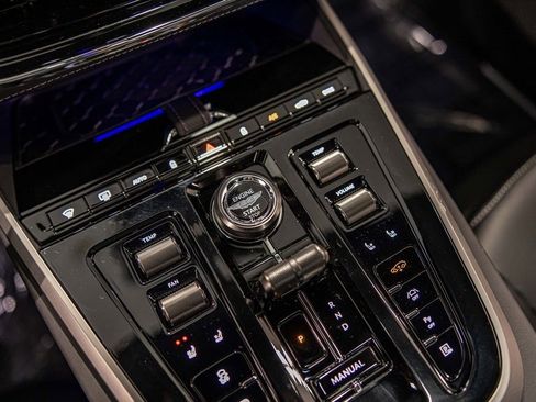 New 2026 Aston Martin DBX 707 image 30