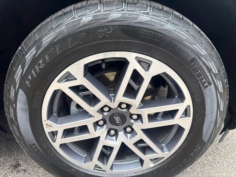 Certified 2025 Ford Expedition Max Active AWD/4WD image 13