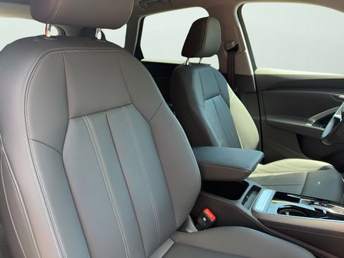 Certified 2025 Audi Q5 Premium Plus w/ Premium Plus AWD/4WD image 38