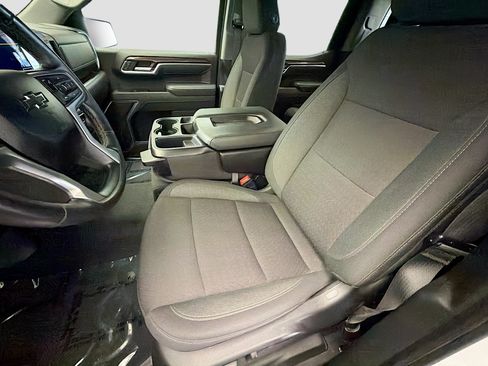 Used 2025 Chevrolet Silverado 1500 RST AWD/4WD image 11