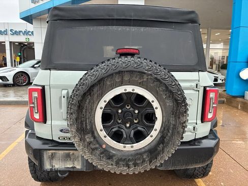 Used 2022 Ford Bronco Outer Banks w/ Sasquatch Package AWD/4WD image 6