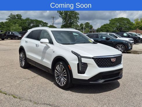 Used 2024 Cadillac XT4 Premium Luxury AWD/4WD image 8