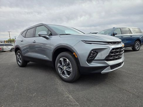 New 2026 Chevrolet Blazer LT image 1
