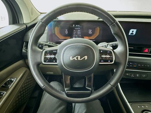 New 2026 Kia Carnival LXS image 12