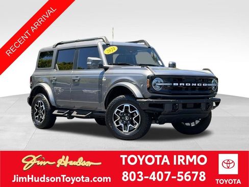 Used 2024 Ford Bronco Outer Banks AWD/4WD image 1