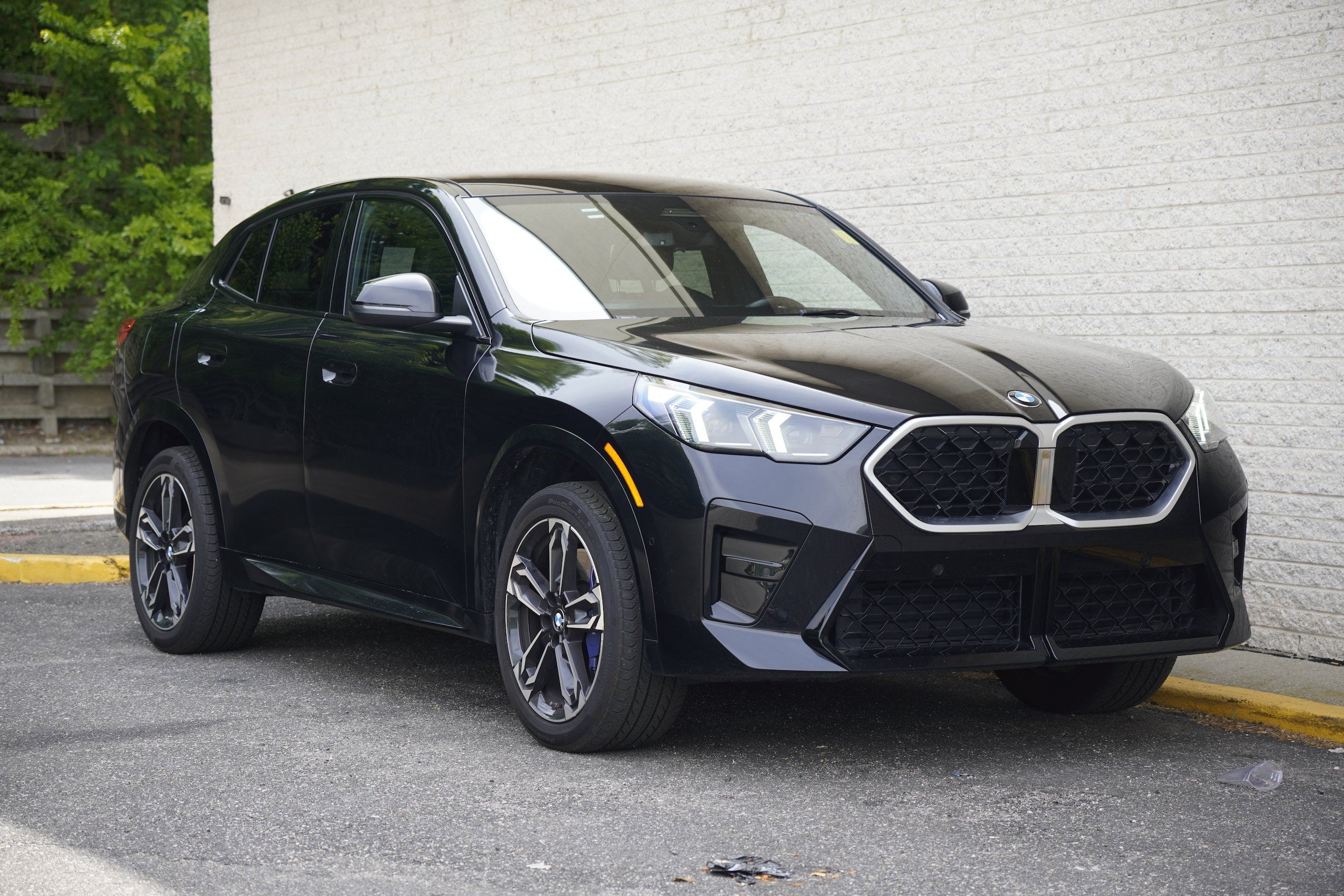 Used 2025 BMW X2 xDrive28i AWD/4WD image 9