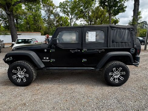 Used 2009 Jeep Wrangler Unlimited X w/ Trailer Tow Group AWD/4WD image 2