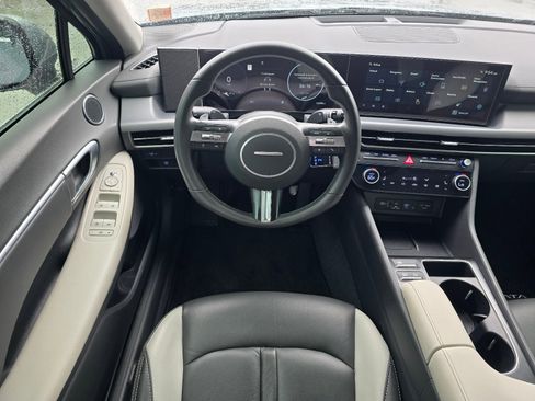 Certified 2024 Hyundai Sonata SEL w/ Convenience Package FWD image 12