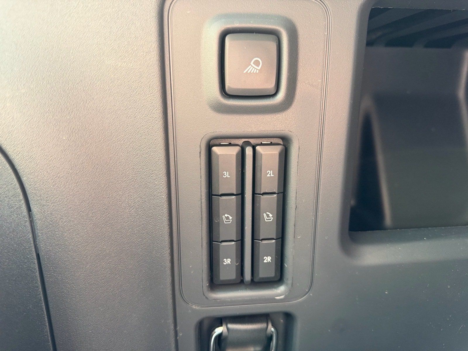 New 2026 Lincoln Navigator Reserve AWD/4WD image 18