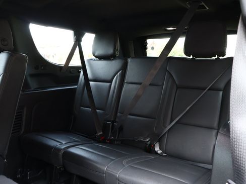 Used 2024 Chevrolet Suburban LT AWD/4WD image 25