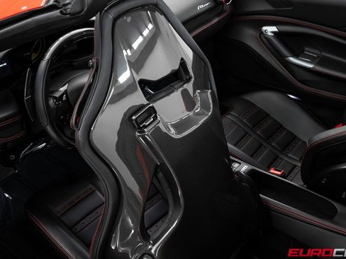Used 2022 Ferrari F8 Tributo image 46