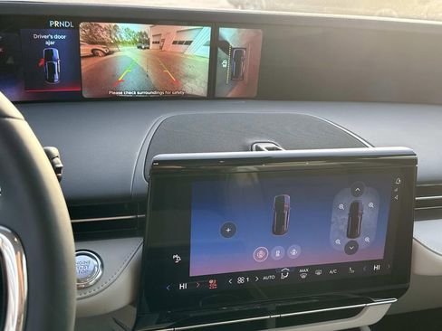 New 2026 Lincoln Nautilus Premier w/ Equipment Group 102A image 30