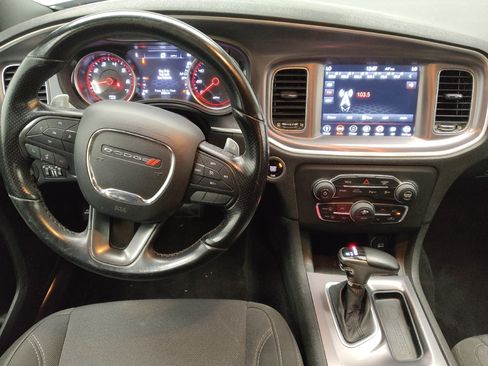 Used 2019 Dodge Charger SXT AWD/4WD image 22