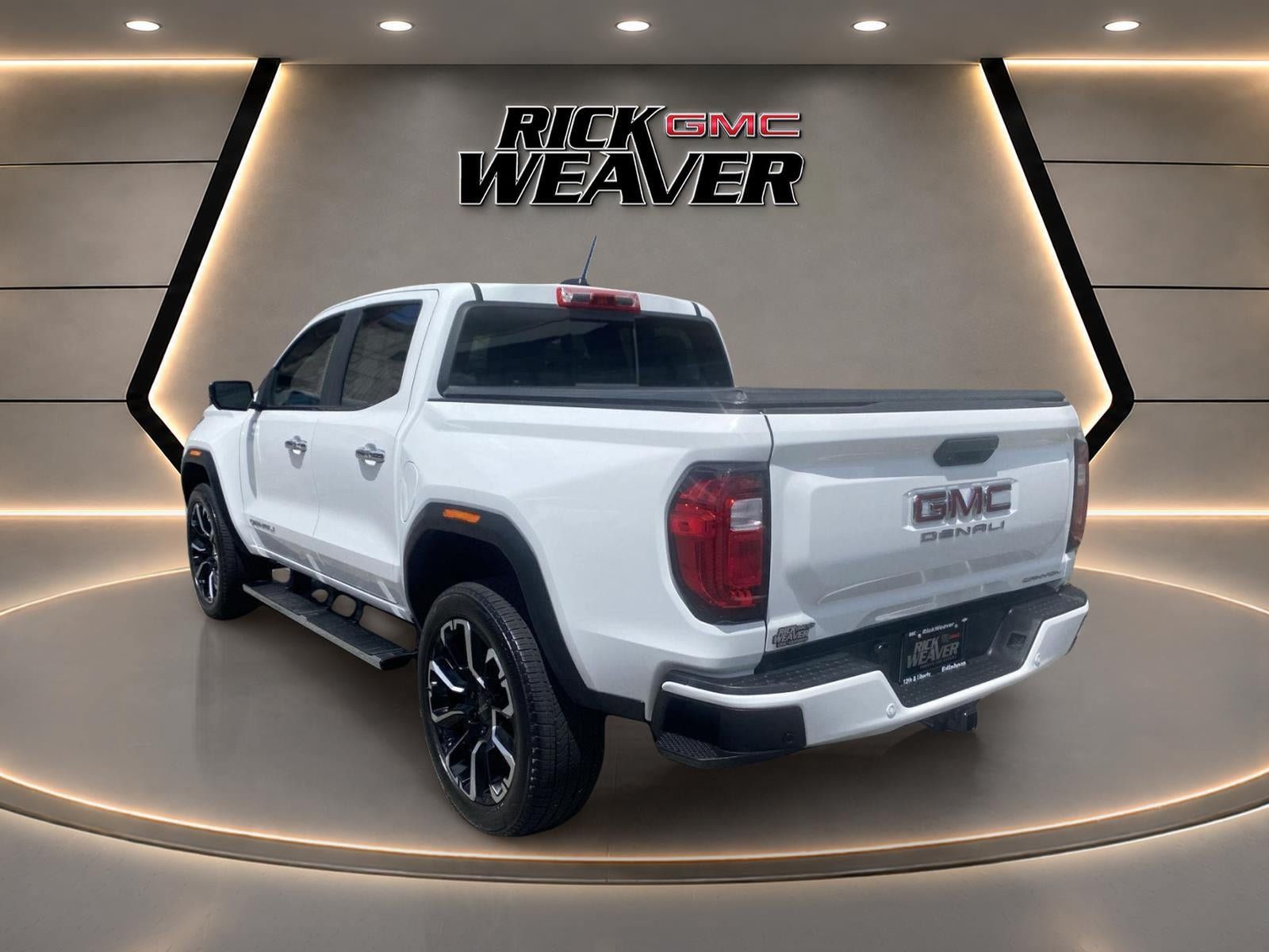 Used 2023 GMC Canyon Denali AWD/4WD image 4
