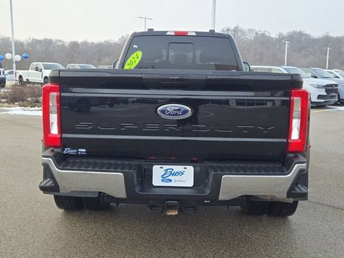 Used 2023 Ford F450 XLT w/ FX4 Off-Road Package image 15