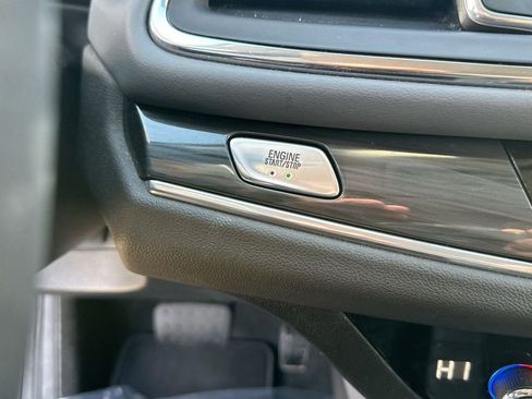 Certified 2021 Buick Enclave Essence w/ Sound and Sites Package image 17