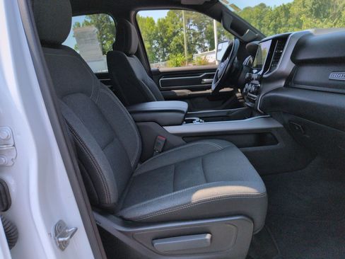 Used 2022 RAM 1500 Big Horn AWD/4WD image 34