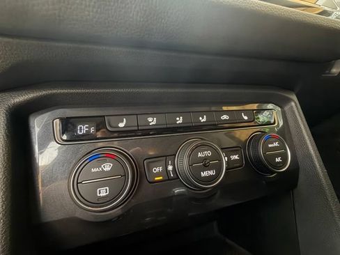 Used 2019 Volkswagen Tiguan SE AWD/4WD image 24