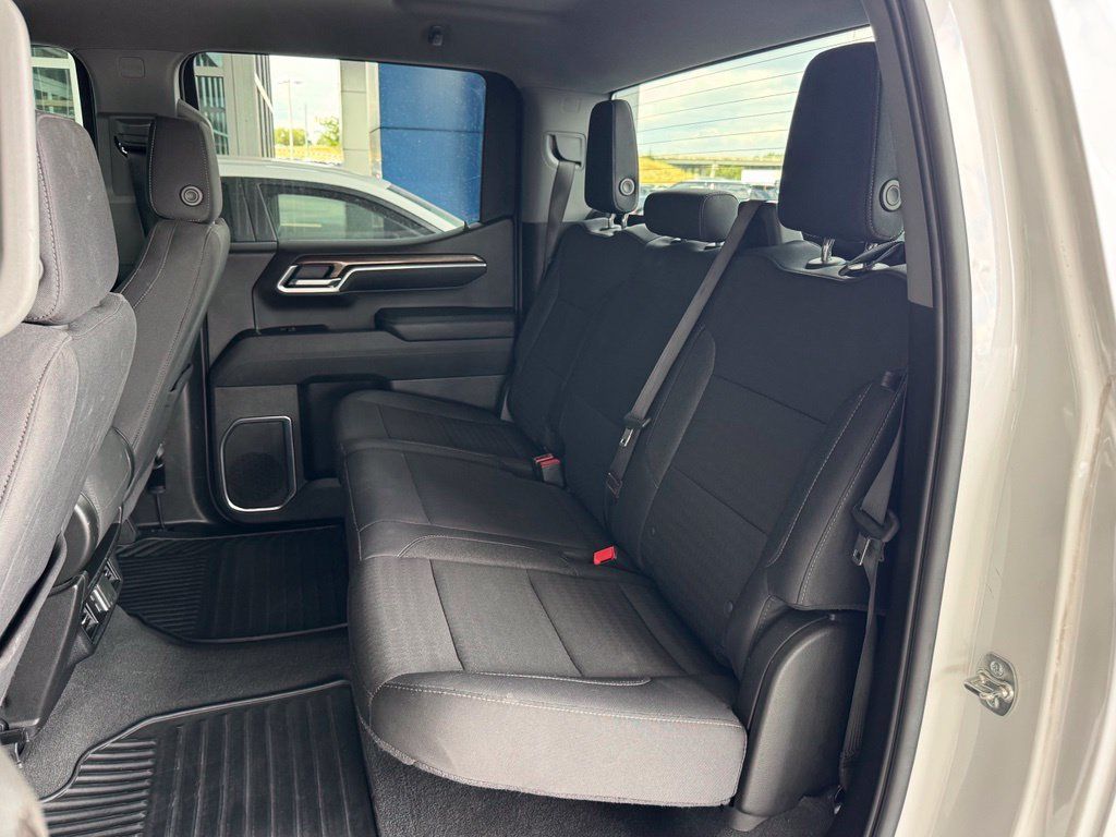 Used 2025 Chevrolet Silverado 1500 LT RWD image 20