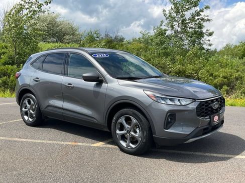Used 2025 Ford Escape ST-Line Select AWD/4WD image 1