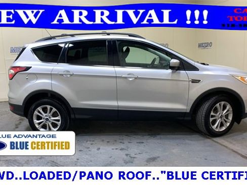 Used 2018 Ford Escape SE w/ SE Sync 3 Package image 3