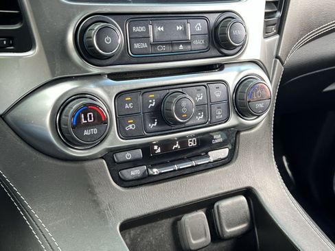 Used 2020 Chevrolet Suburban LS RWD image 26