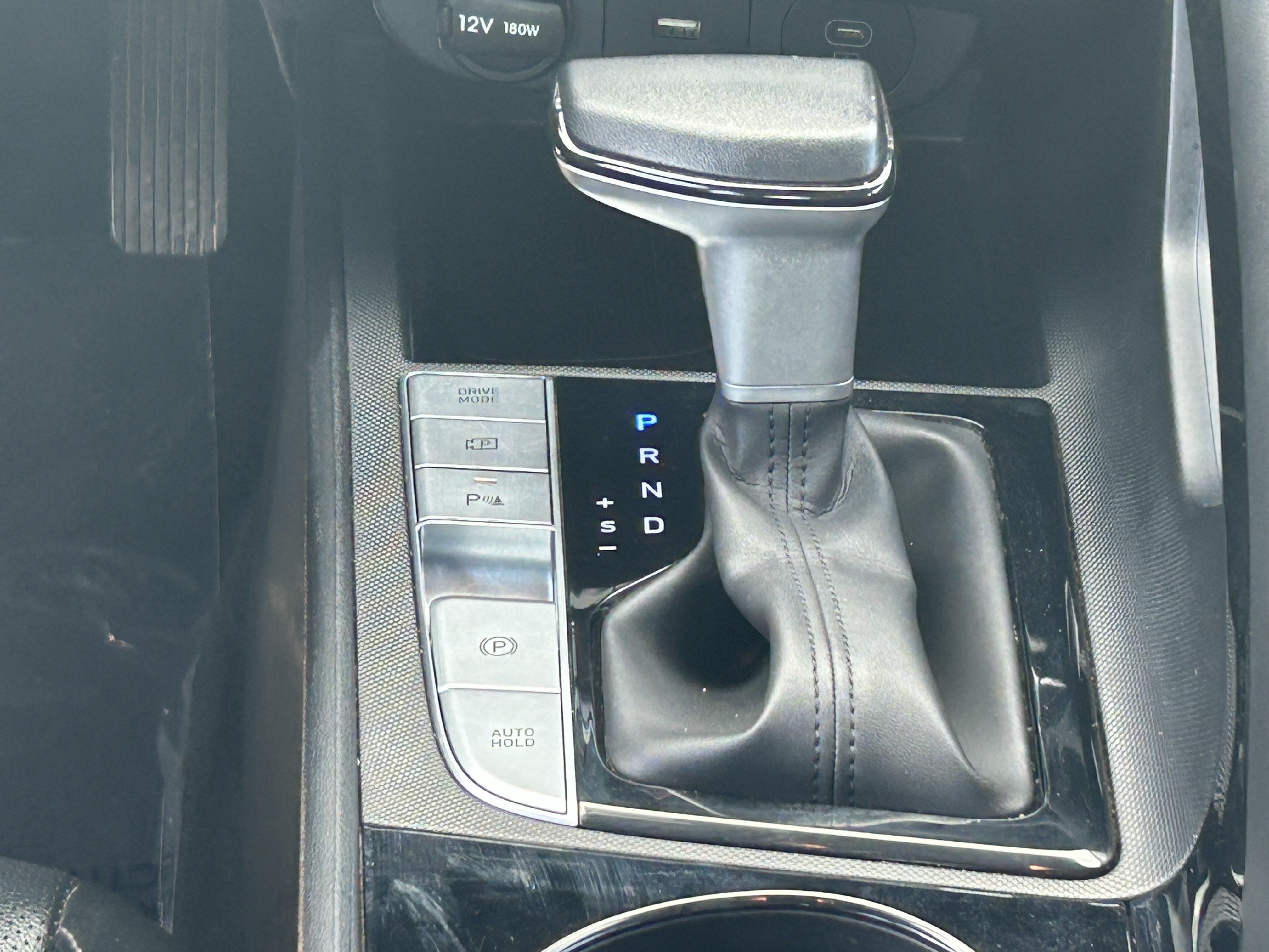 Used 2024 Hyundai Elantra Limited FWD image 22