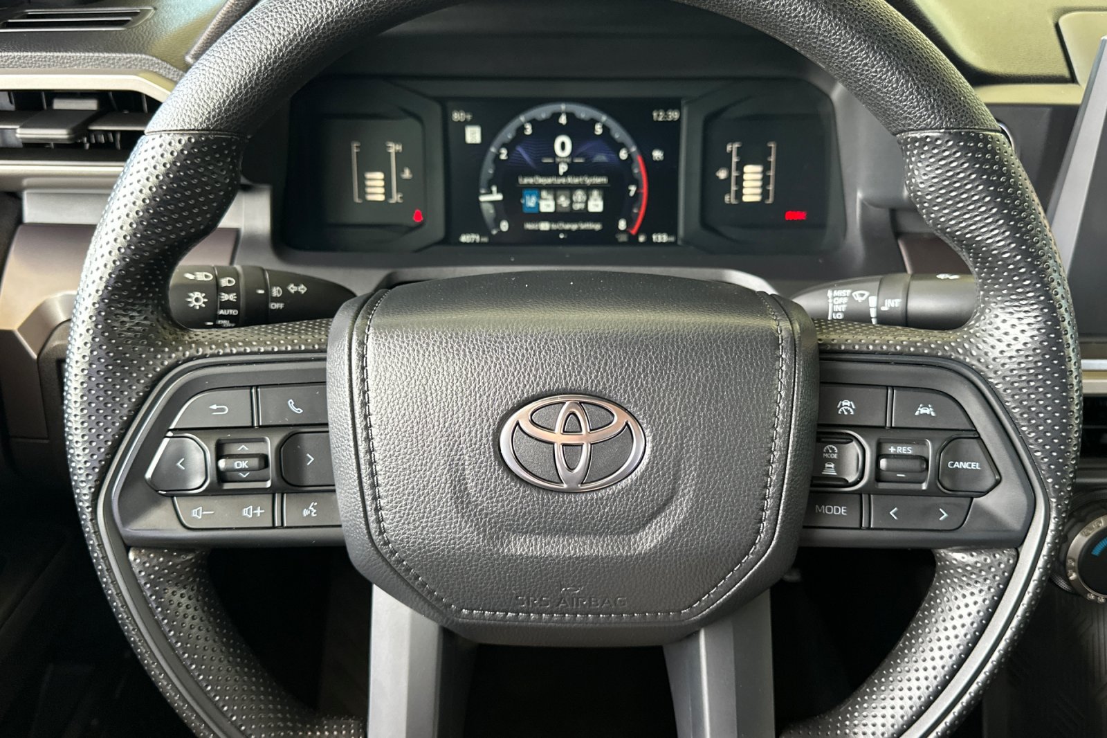 Used 2025 Toyota Tacoma SR5 RWD image 22