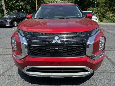 Used 2024 Mitsubishi Outlander SE FWD image 6