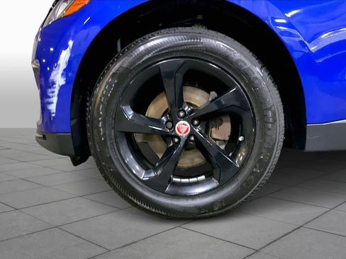 Used 2020 Jaguar F-PACE Premium image 11