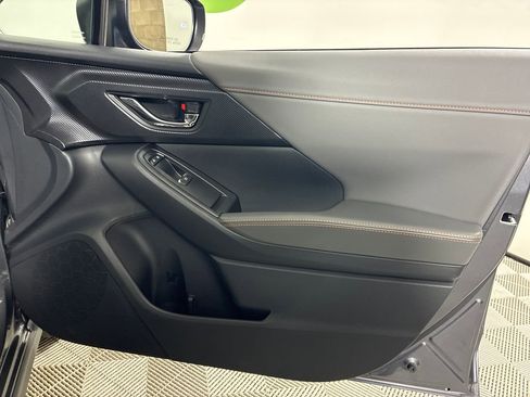 Certified 2025 Subaru Crosstrek 2.5i Limited w/ Crosstrek Mirror Package image 30