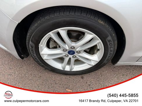 Used 2018 Ford Fusion SE FWD image 29