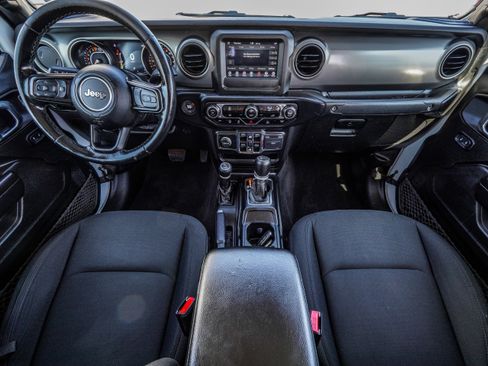 Used 2021 Jeep Gladiator Willys image 33