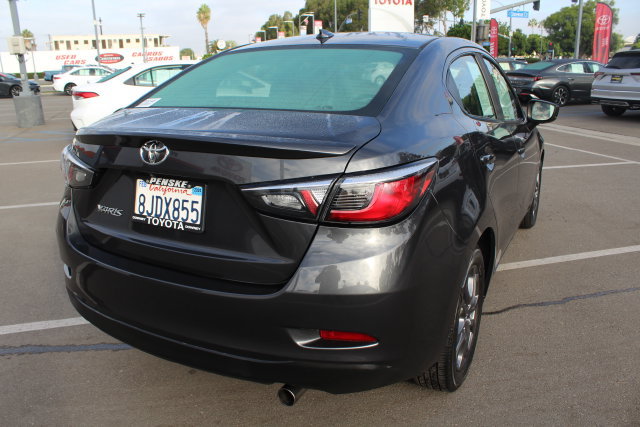Used 2019 Toyota Yaris LE FWD image 14