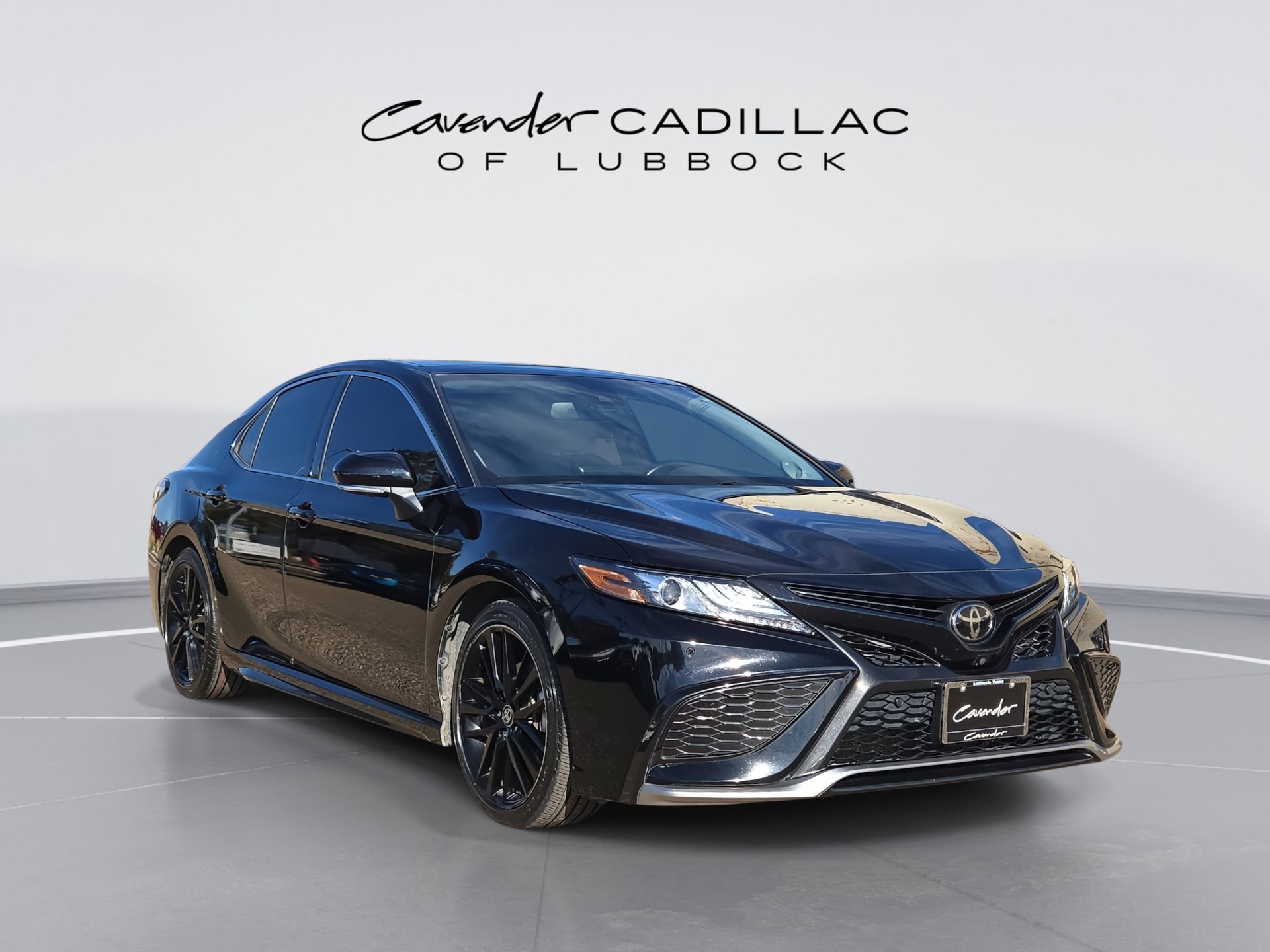 Used 2023 Toyota Camry XSE w/ Navigation Package FWD image 1