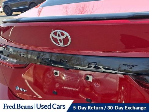 Used 2025 Toyota Camry XSE image 32