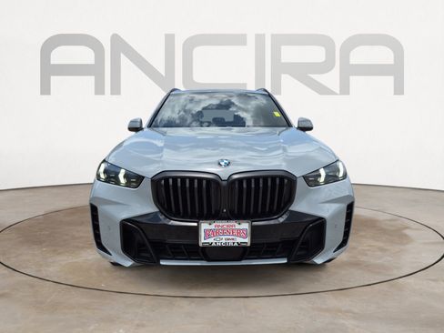 Used 2025 BMW X5 xDrive40i w/ M Sport Package AWD/4WD image 4